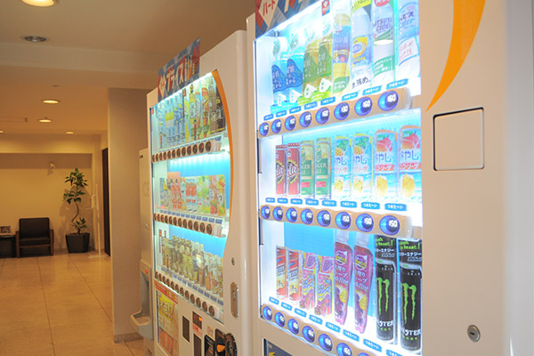 ソフトドリンク自販機